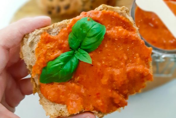 Pasta do chleba z papryki i fasoli